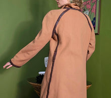 Load image into Gallery viewer, Vintage Wool Mansfield Coat