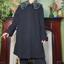 Load image into Gallery viewer, Vintage Damo Donna Cashmere coat
