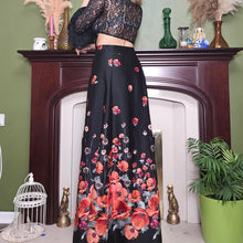 Load image into Gallery viewer, 1970s Poppy Print Maxi Skirt
