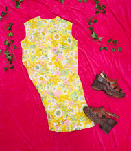 Load image into Gallery viewer, 60s Flower Power Pinafore Dress