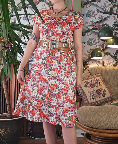 70s Daisy Picnic Dress