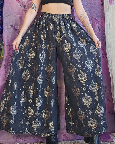 Vintage Whimsigoth Culottes