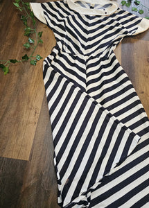 1970s Monochrome Midi Dress