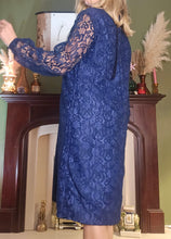 Load image into Gallery viewer, 1970s Lace Winter Dress