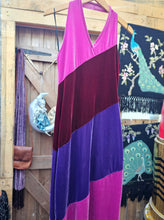 Load image into Gallery viewer, Y2K Groovy Chic Halter Maxi