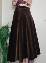 Load image into Gallery viewer, 70s Velvet A Line Midi Skirt