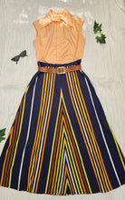 Load image into Gallery viewer, 70s Peach Dagger Blouse
