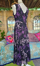 Load image into Gallery viewer, 90s Whimsigoth Robbin Dress