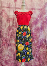 Load image into Gallery viewer, 80s Floral Pencil Skirt