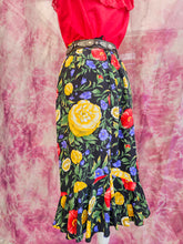 Load image into Gallery viewer, 80s Floral Pencil Skirt
