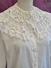Load image into Gallery viewer, Vintage Crochet Collar Cotton Blouse