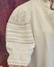 Load image into Gallery viewer, Vintage Drindl Blouse
