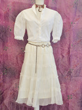 Load image into Gallery viewer, Vintage Cotton Puff Sleeve Blouse