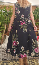 Load image into Gallery viewer, 90s Floral Midi Dress