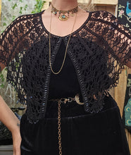 Load image into Gallery viewer, Y2K Crochet Collar