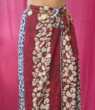 Load image into Gallery viewer, 90s Burgundy Skirt