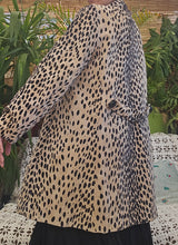 Load image into Gallery viewer, 50s/60s Tapestry Coat