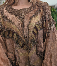 Load image into Gallery viewer, 80s Textured Whimsigoth Sweater