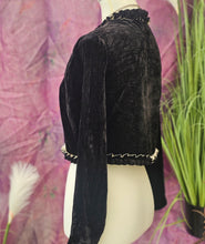 Load image into Gallery viewer, 60s Velvet Bolero