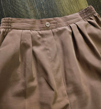 Load image into Gallery viewer, 80s High Waisted Pleated Trousers