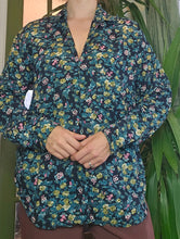 Load image into Gallery viewer, 90s Floral Viscose Blouse