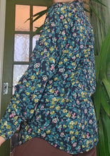 Load image into Gallery viewer, 90s Floral Viscose Blouse