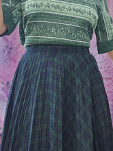 Load image into Gallery viewer, 70s Pleated Plaid Skirt