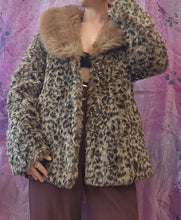 Load image into Gallery viewer, Y2K Faux Fur Jacket