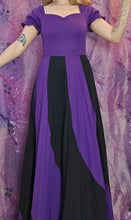 Load image into Gallery viewer, 1970s Whimsigoth Gown