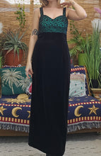 Load image into Gallery viewer, 80s Gothic Velvet Dress