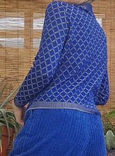 Load image into Gallery viewer, 60s Fitted Sweater