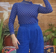Load image into Gallery viewer, 60s Fitted Sweater