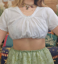Load image into Gallery viewer, Vintage Milkmaid Crop