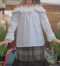 Load image into Gallery viewer, Vintage Milkmaid Blouse