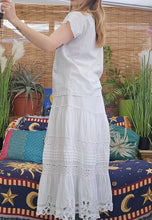 Load image into Gallery viewer, 90s Cottage Blouse