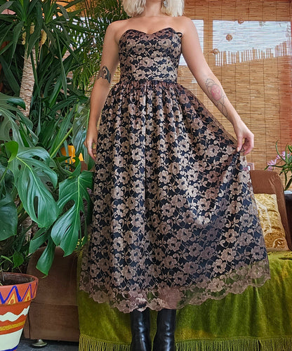 80s Boned Lace Gown