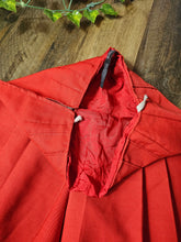Load image into Gallery viewer, 70s Pleated Shorts
