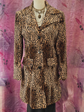 Load image into Gallery viewer, Vintage Animal Print Jacket