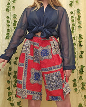 Load image into Gallery viewer, 90s High Waisted Pleated Shorts