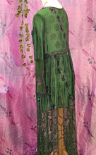 Load image into Gallery viewer, Vintage Beaded Duster