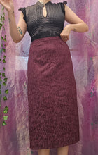Load image into Gallery viewer, 90s Textured Midi Skirt