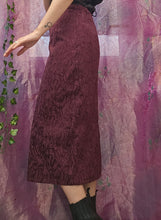 Load image into Gallery viewer, 90s Textured Midi Skirt