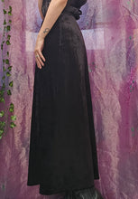 Load image into Gallery viewer, 90s Velvet Midi Skirt