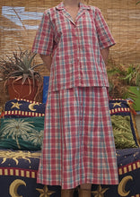 Load image into Gallery viewer, 90s Plaid Waistcoat