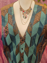 Load image into Gallery viewer, Vintage Patchwork Waistcoat