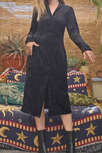Load image into Gallery viewer, 90s Shirt Dress