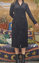 Load image into Gallery viewer, 90s Shirt Dress