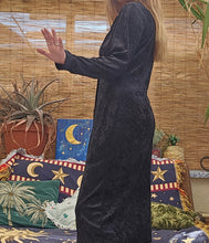 Load image into Gallery viewer, 90s Shirt Dress