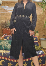 Load image into Gallery viewer, 90s Shirt Dress