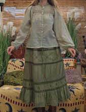 Load image into Gallery viewer, Vintage Cottage Blouse